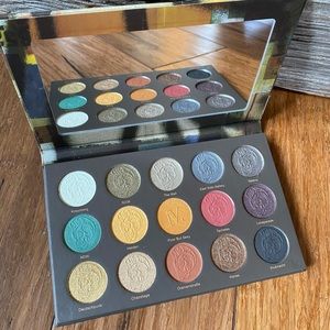 Nomad Cosmetics eyeshadow pallet 💋